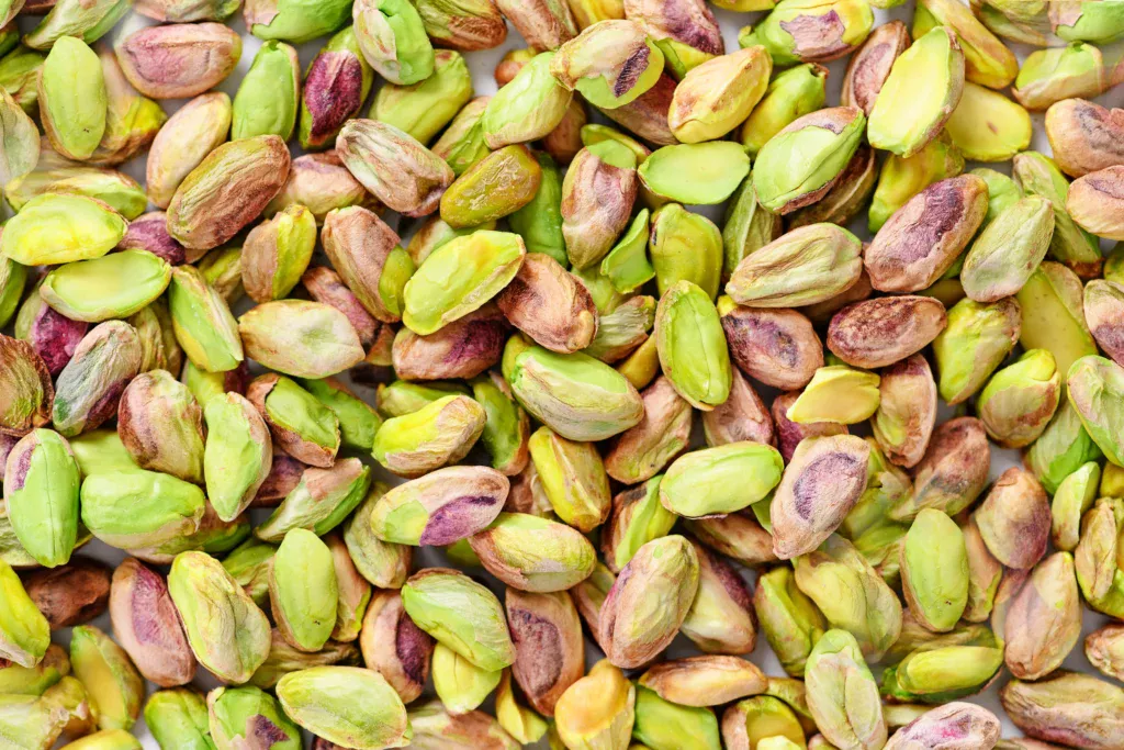 reasons to eat pistachios