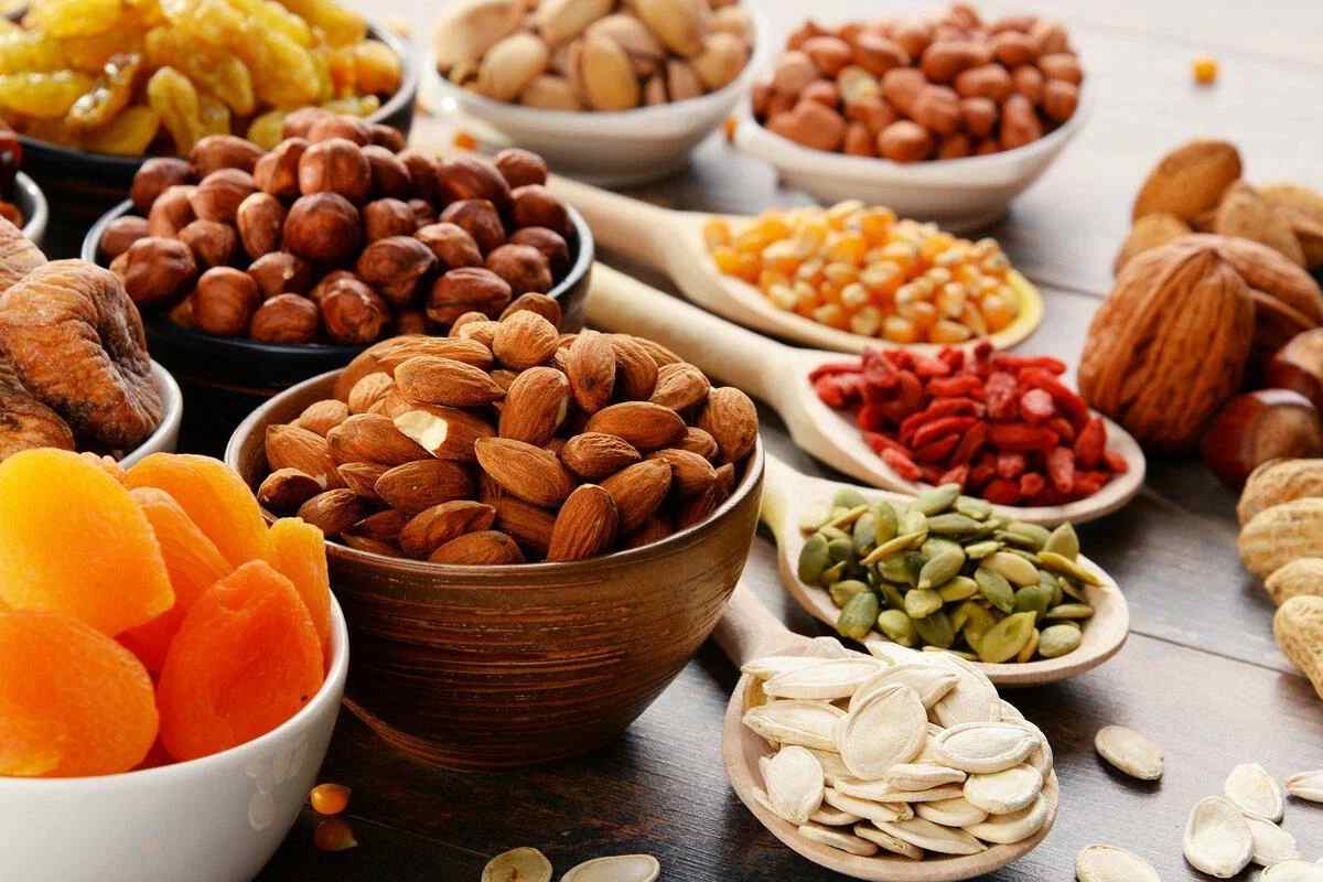 dried fruits and cereals for children
